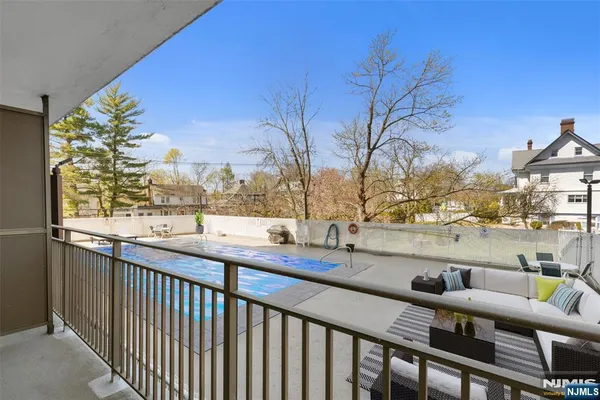 $319,999 | 235 Prospect Avenue, Unit 2B, Hackensack, NJ 07601