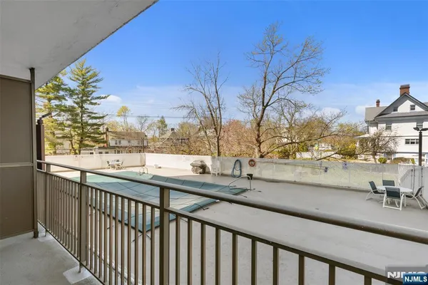 $319,999 | 235 Prospect Avenue, Unit 2B, Hackensack, NJ 07601