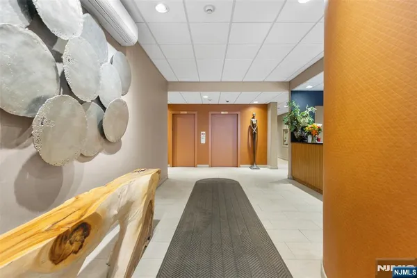 $319,999 | 235 Prospect Avenue, Unit 2B, Hackensack, NJ 07601