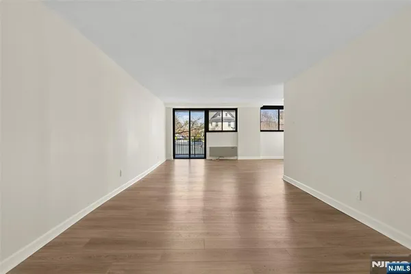 $319,999 | 235 Prospect Avenue, Unit 2B, Hackensack, NJ 07601