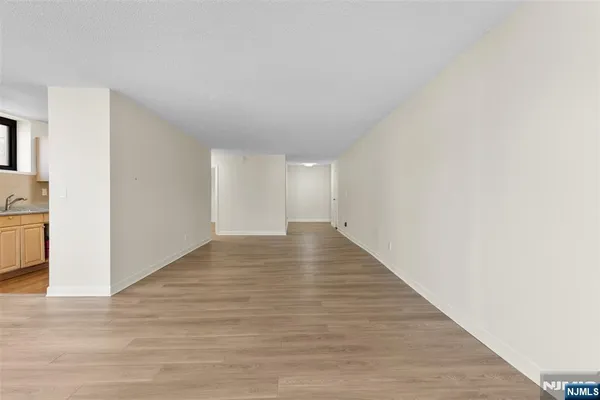 $319,999 | 235 Prospect Avenue, Unit 2B, Hackensack, NJ 07601