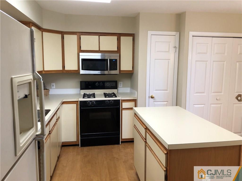 83 G Winthrop Road Monroe Township, NJ 08831 - Photo 13 of 25 Gallery Image 13