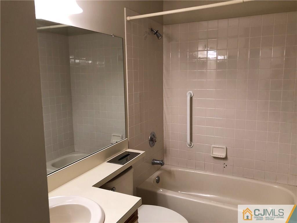 83 G Winthrop Road Monroe Township, NJ 08831 - Photo 18 of 25 Gallery Image 18