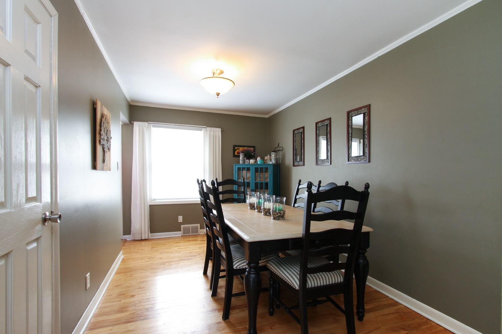 531 Golf Road Crystal Lake, IL 60014 - Photo 4 of 15