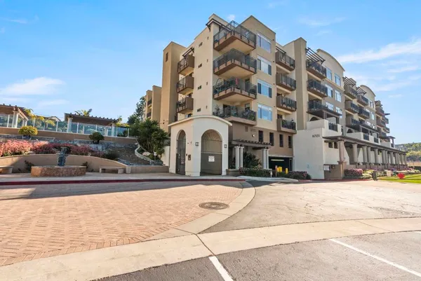 $898,000 | 1021 Costa Pacifica Way, Unit 2313, Oceanside, CA 92054