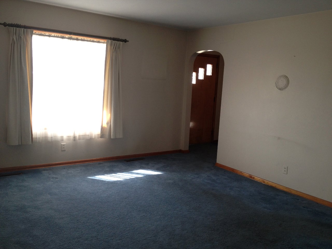 1286 Davis Stuart Road Lewisburg, WV 24901 - Photo 6 of 18 Living Room