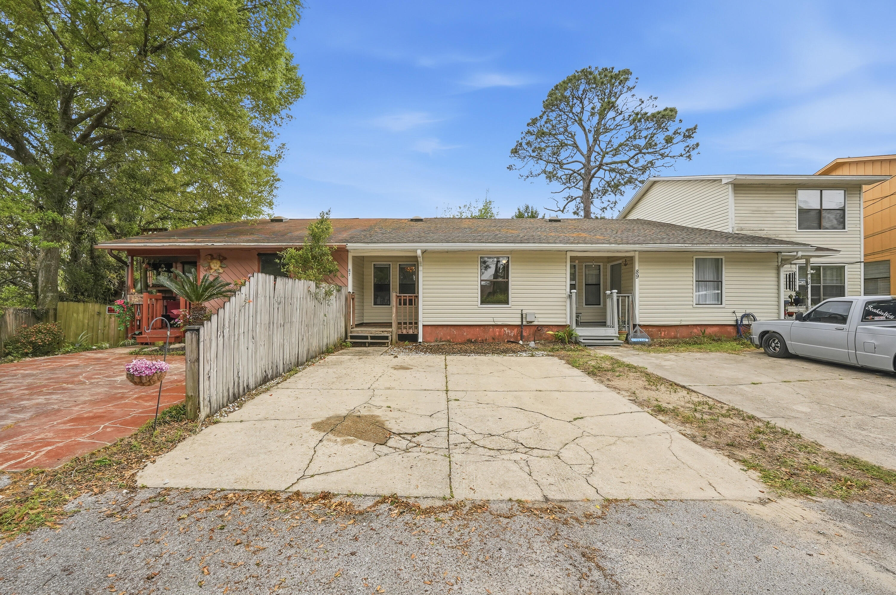 87 harris rd ne-1