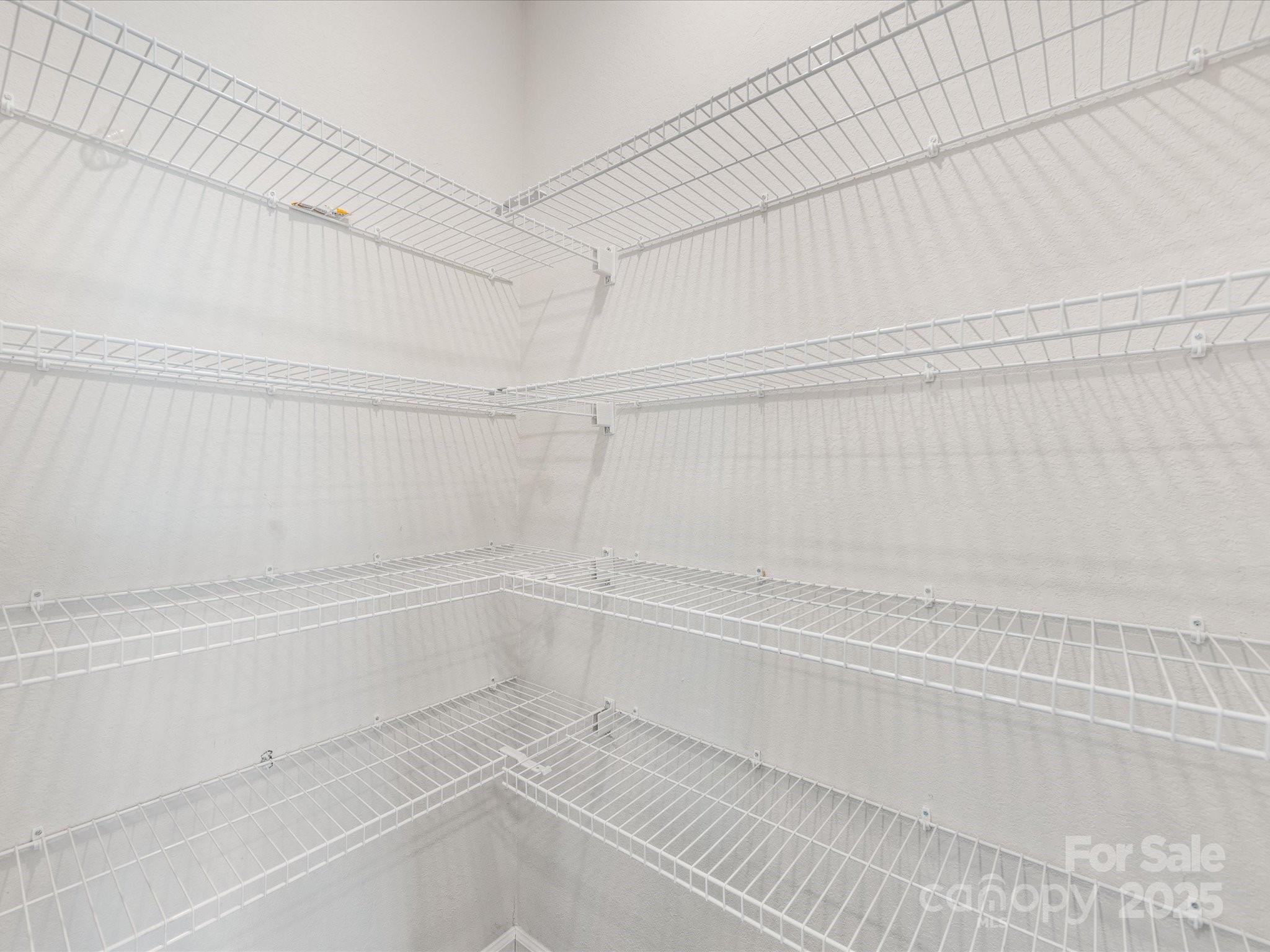 9136 Creedmore Hills Drive Charlotte, NC 28214 - Photo 20 of 48 a bathroom with a bathtub