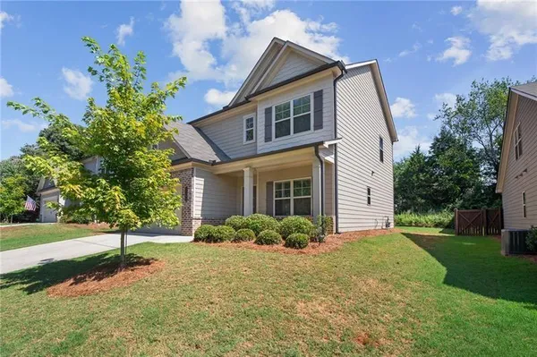 $2,300 | 1153 Chester Way, Hoschton, GA 30548