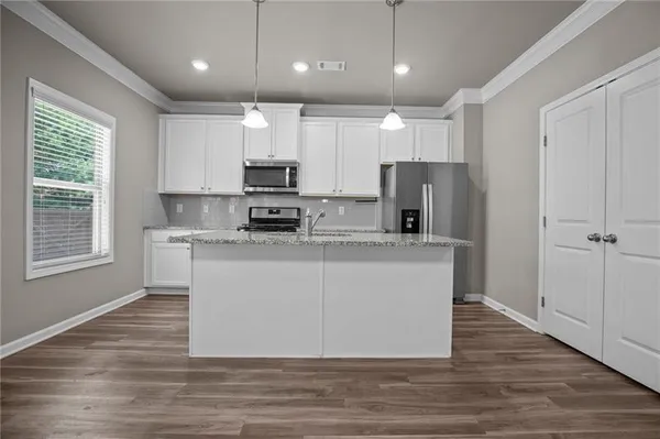 $2,300 | 1153 Chester Way, Hoschton, GA 30548