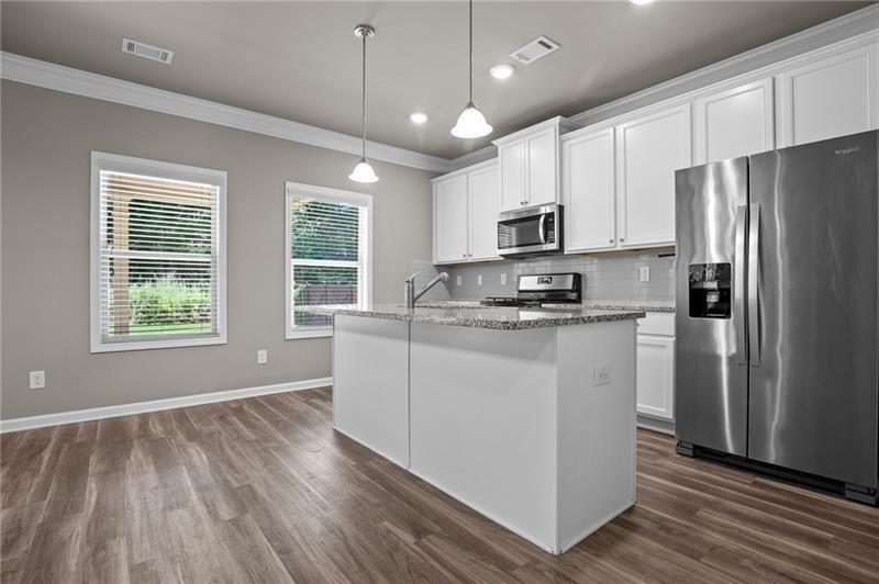 1153 Chester Way Hoschton, GA 30548 - Photo 8 of 48