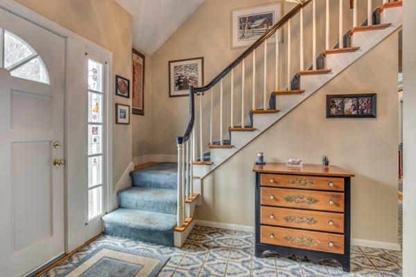28 Burnham Road Wenham, MA 01984 - Photo 3 of 30 Gallery Image 3