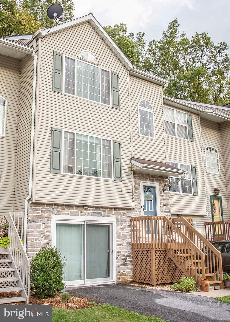 140 Riders Way Lebanon, PA 17042 - Photo 4 of 47 Gallery Image 4