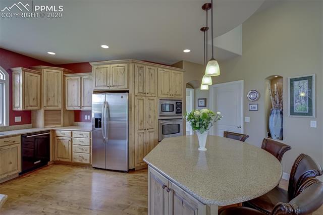 14197 South Furrow Road Larkspur, CO 80118 - Photo 9 of 37 Gallery Image 9