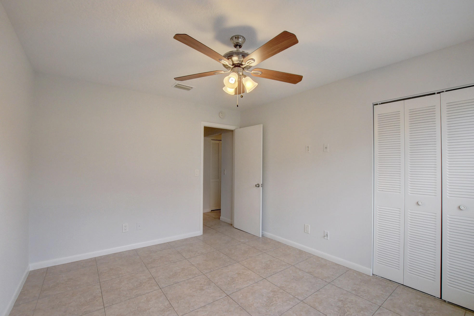 352 Southwest 27th Avenue Delray Beach, FL 33445 - Photo 17 of 41 35_dsc_9813_4_5_6_7