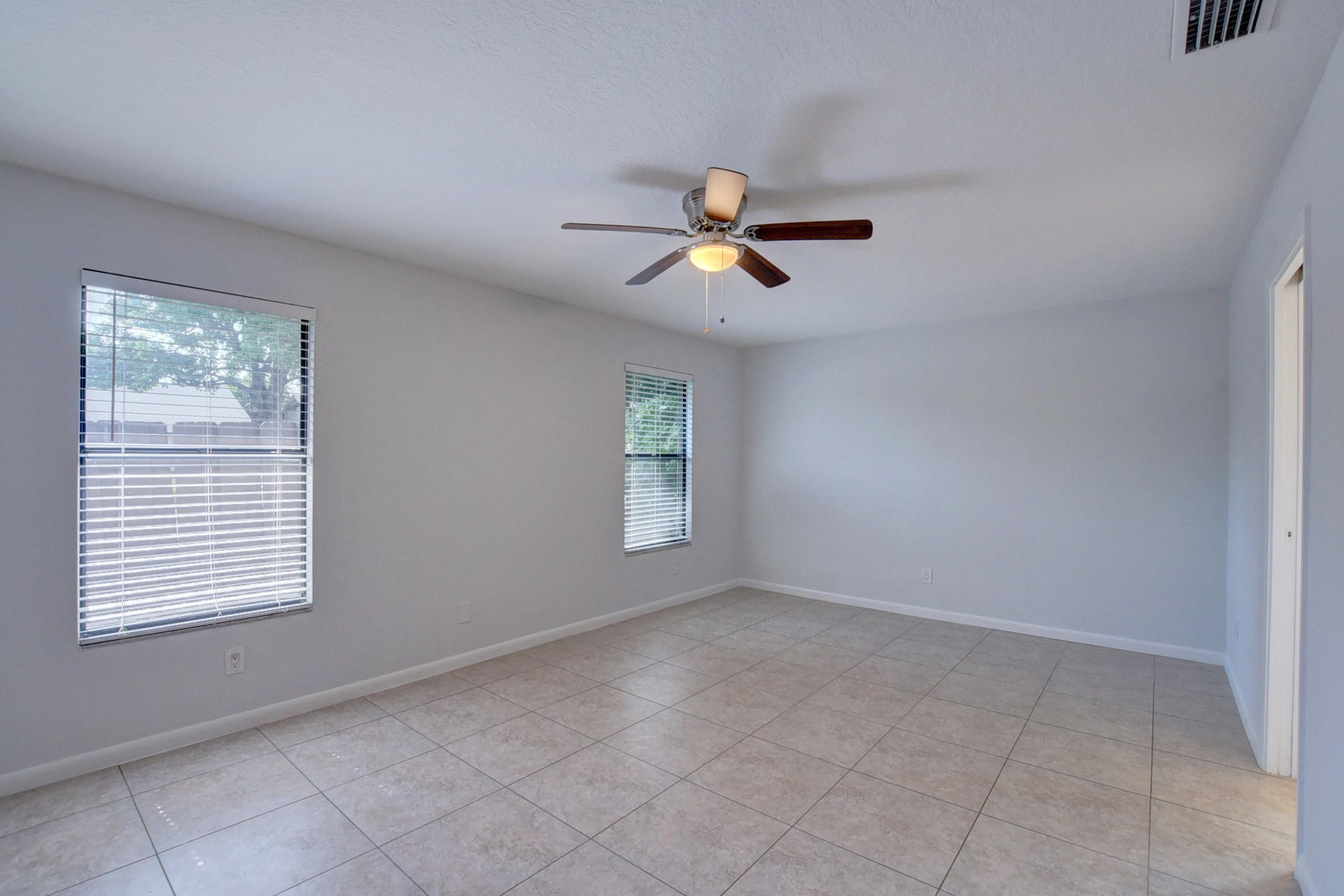 352 Southwest 27th Avenue Delray Beach, FL 33445 - Photo 19 of 41 38_dsc_9838_39_40_41_42