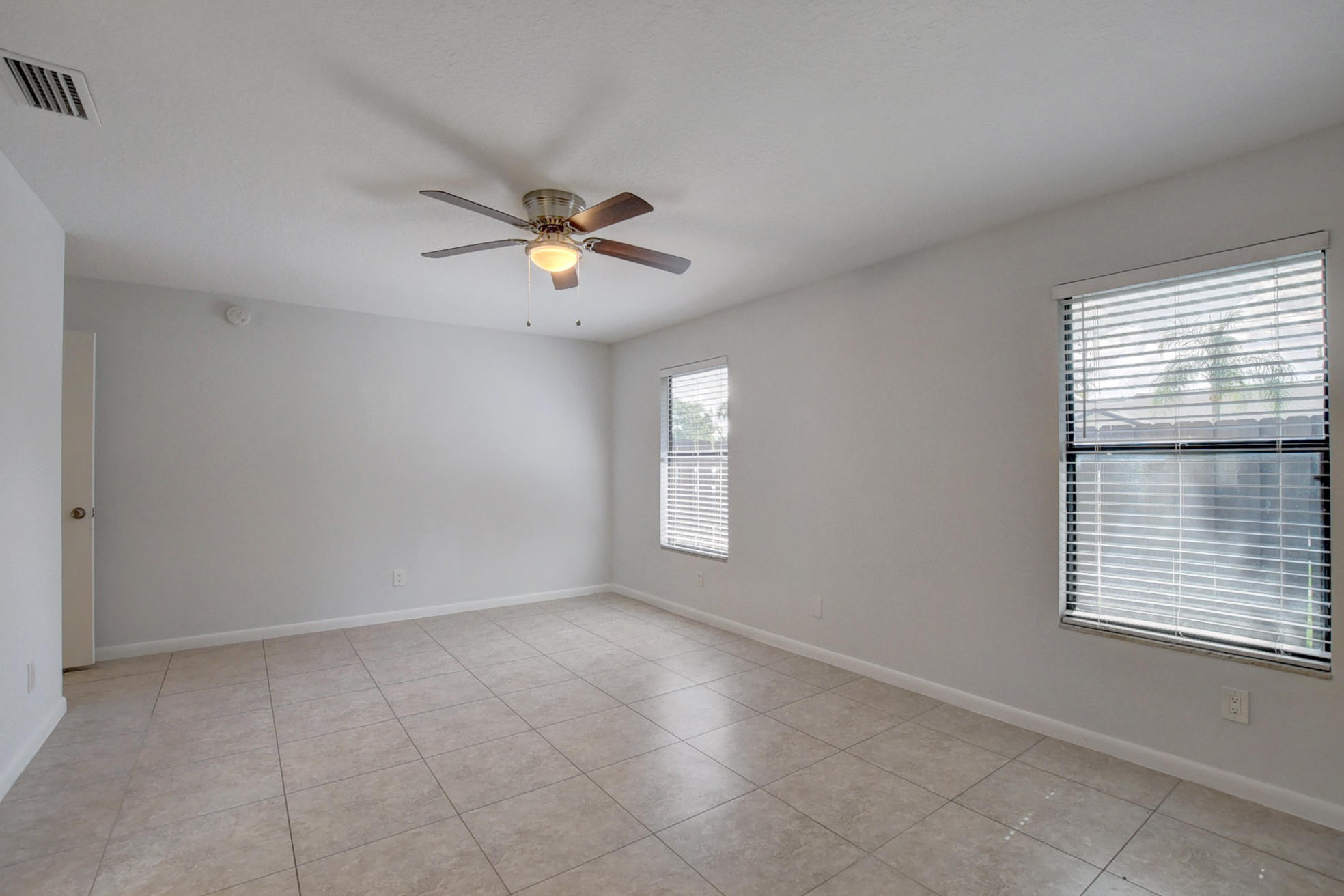352 Southwest 27th Avenue Delray Beach, FL 33445 - Photo 22 of 41 41_dsc_9868_69_70_71_72