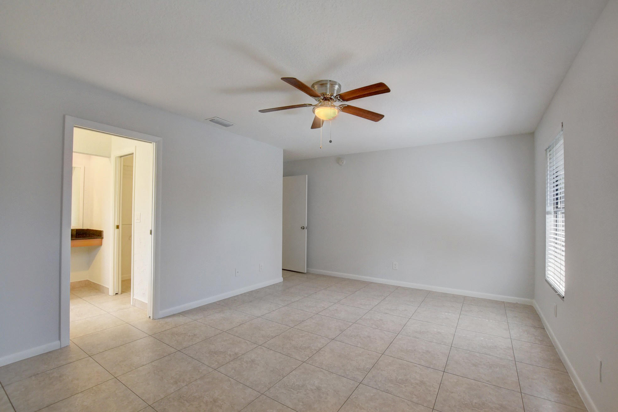 352 Southwest 27th Avenue Delray Beach, FL 33445 - Photo 23 of 41 42_dsc_9878_79_80_81_82
