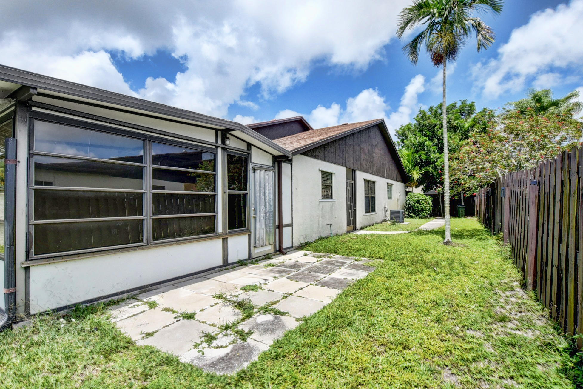 352 Southwest 27th Avenue Delray Beach, FL 33445 - Photo 32 of 41 48_dsc_8954_5_6_7_8