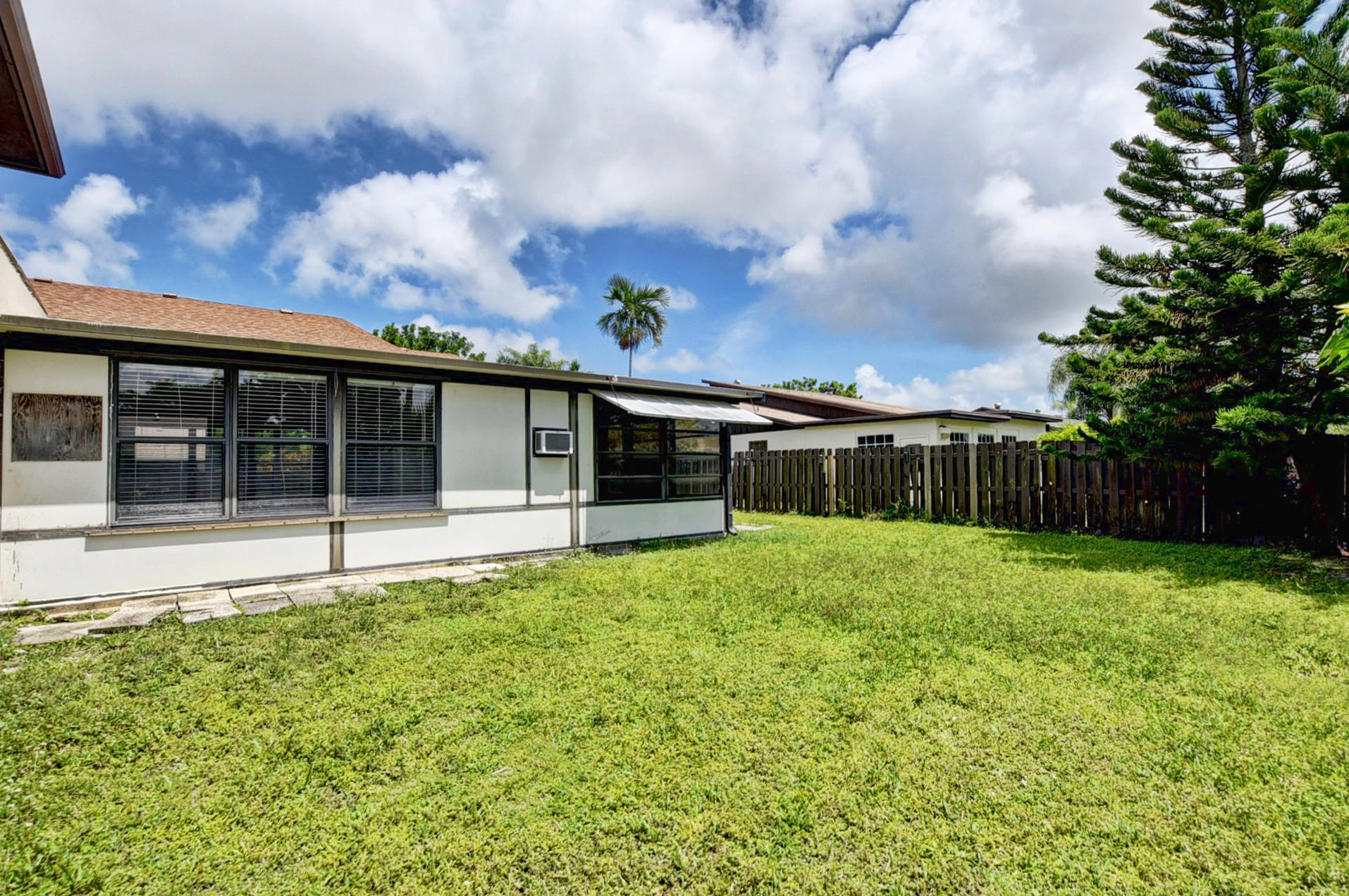 352 Southwest 27th Avenue Delray Beach, FL 33445 - Photo 34 of 41 51_dsc_8934_5_6_7_8