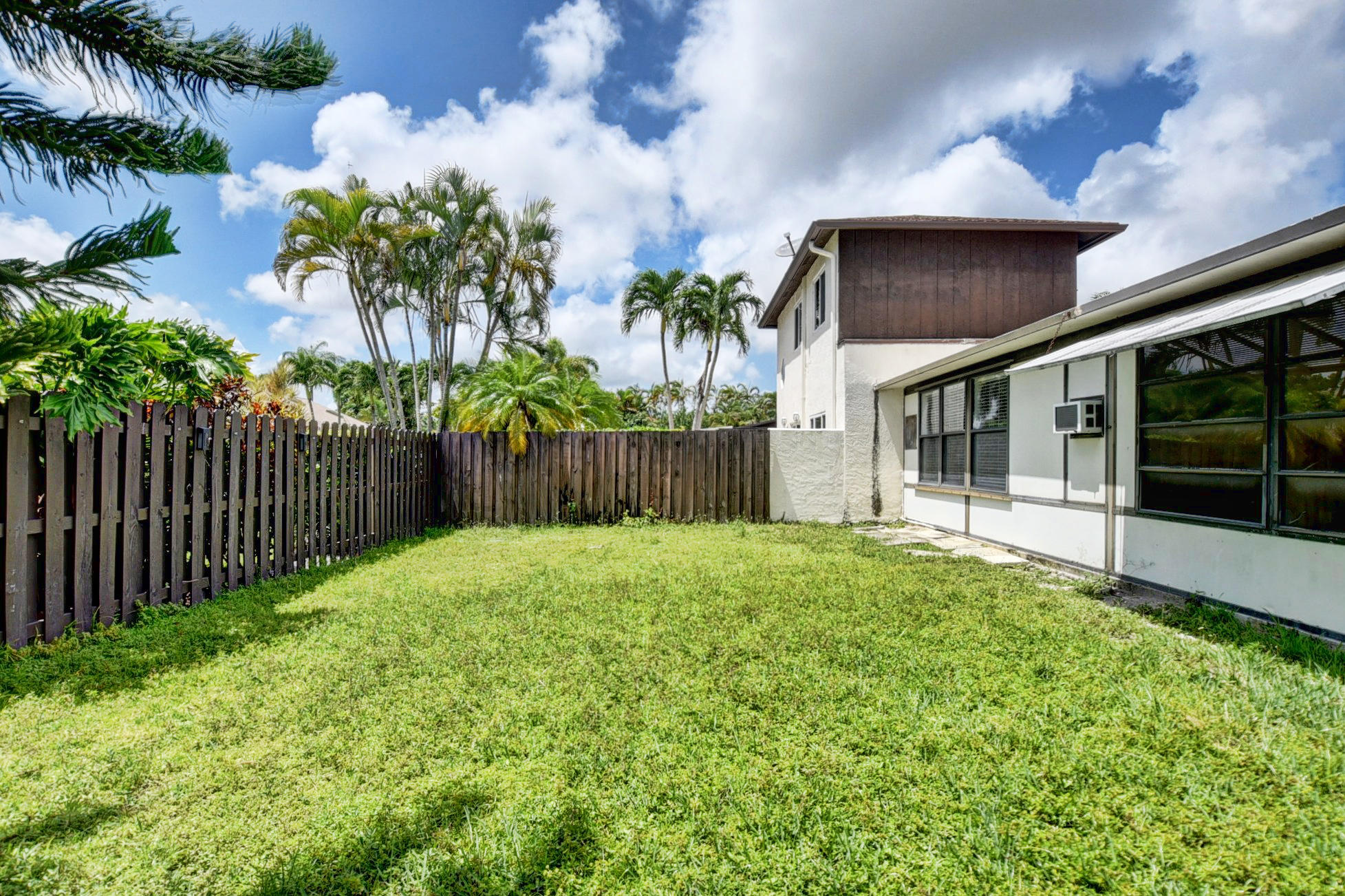 352 Southwest 27th Avenue Delray Beach, FL 33445 - Photo 36 of 41 53_dsc_8949_50_51_52_53