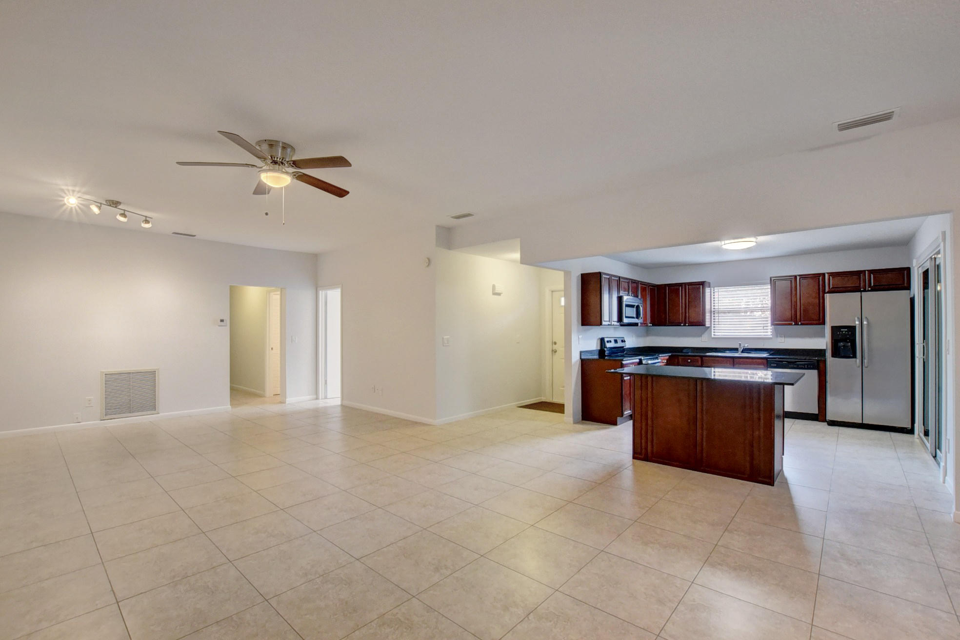 352 Southwest 27th Avenue Delray Beach, FL 33445 - Photo 6 of 41 20_dsc_9688_89_90_91_92