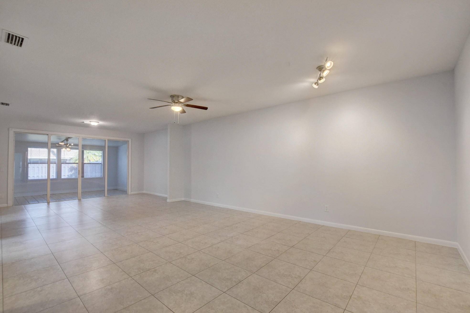 352 Southwest 27th Avenue Delray Beach, FL 33445 - Photo 7 of 41 16_dsc_9643_4_5_6_7