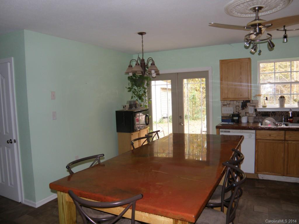 2300 Gooseberry Road Charlotte, NC 28208 - Photo 5 of 13