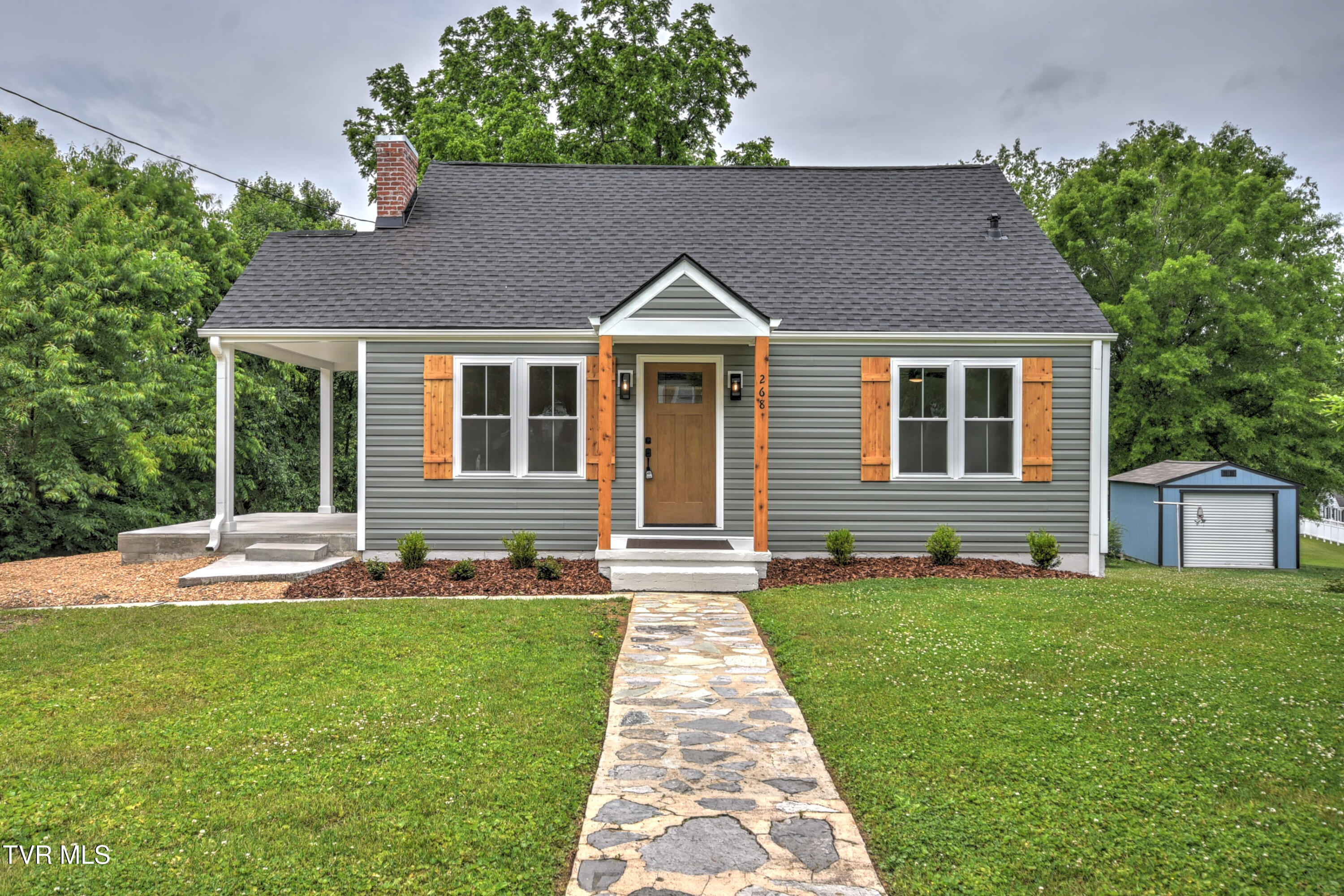 268 Cherokee Road Bristol, VA 24201 - Photo 1 of 43 2678 Cherokee DB-4