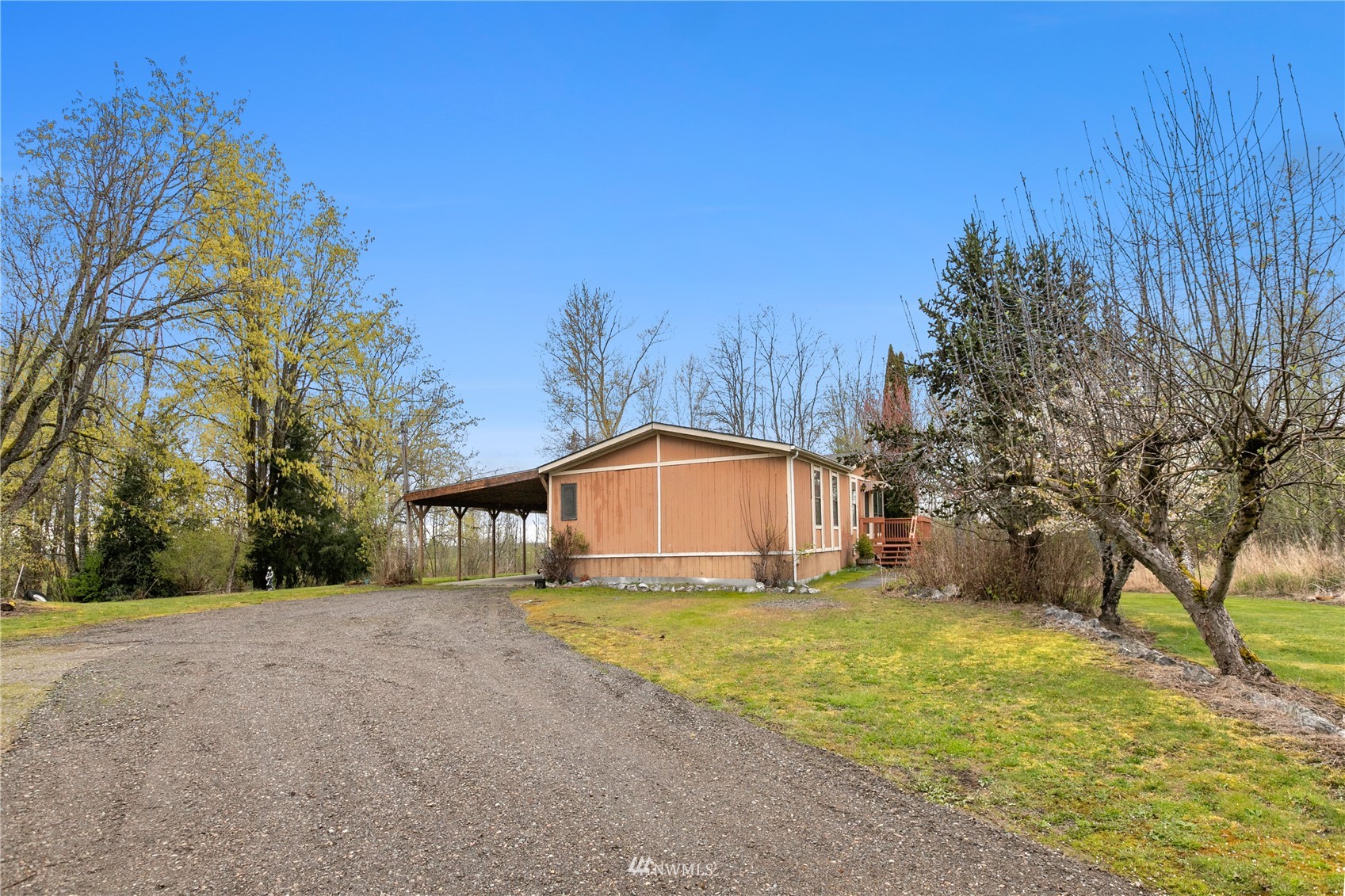 4979 Guide Meridian Bellingham, WA 98226 - Photo 5 of 36 Gallery Image 5