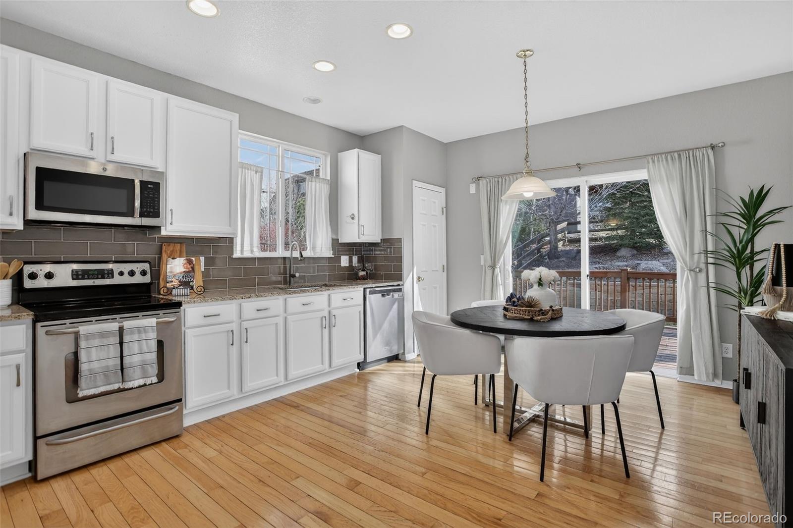 2254 Broadleaf Loop Castle Rock, CO 80109 - Photo 13 of 38