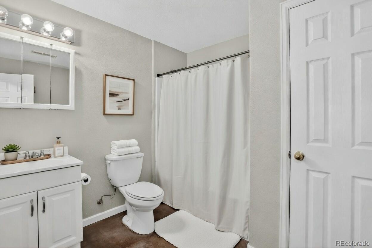 2254 Broadleaf Loop Castle Rock, CO 80109 - Photo 33 of 38