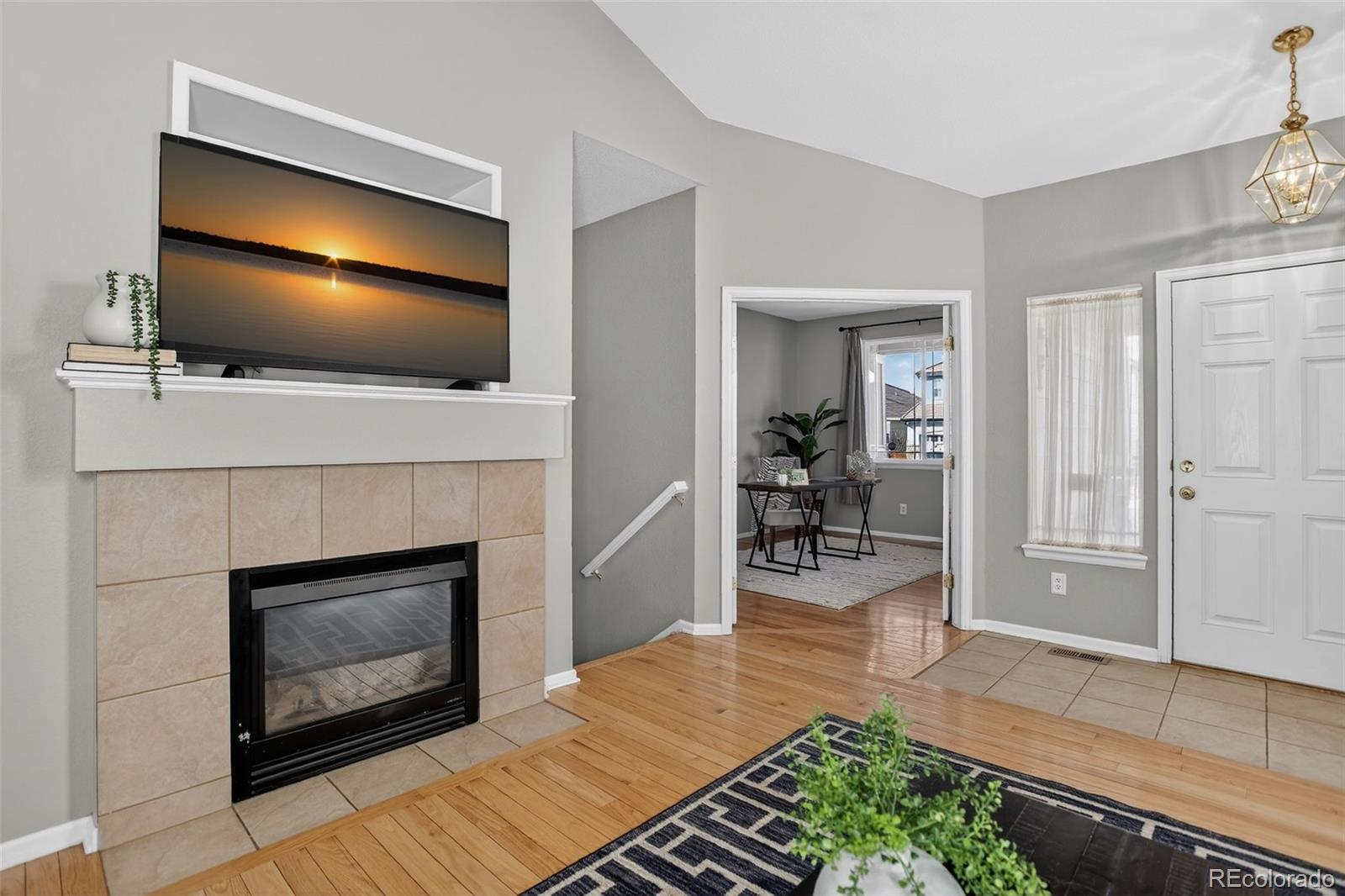 2254 Broadleaf Loop Castle Rock, CO 80109 - Photo 5 of 38