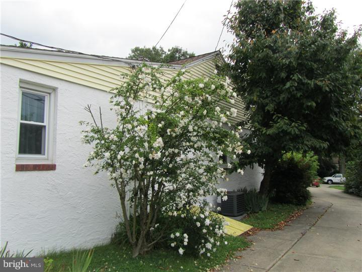 8014 Hammond Road Cheltenham, PA 19012 - Photo 15 of 25 Exterior Side