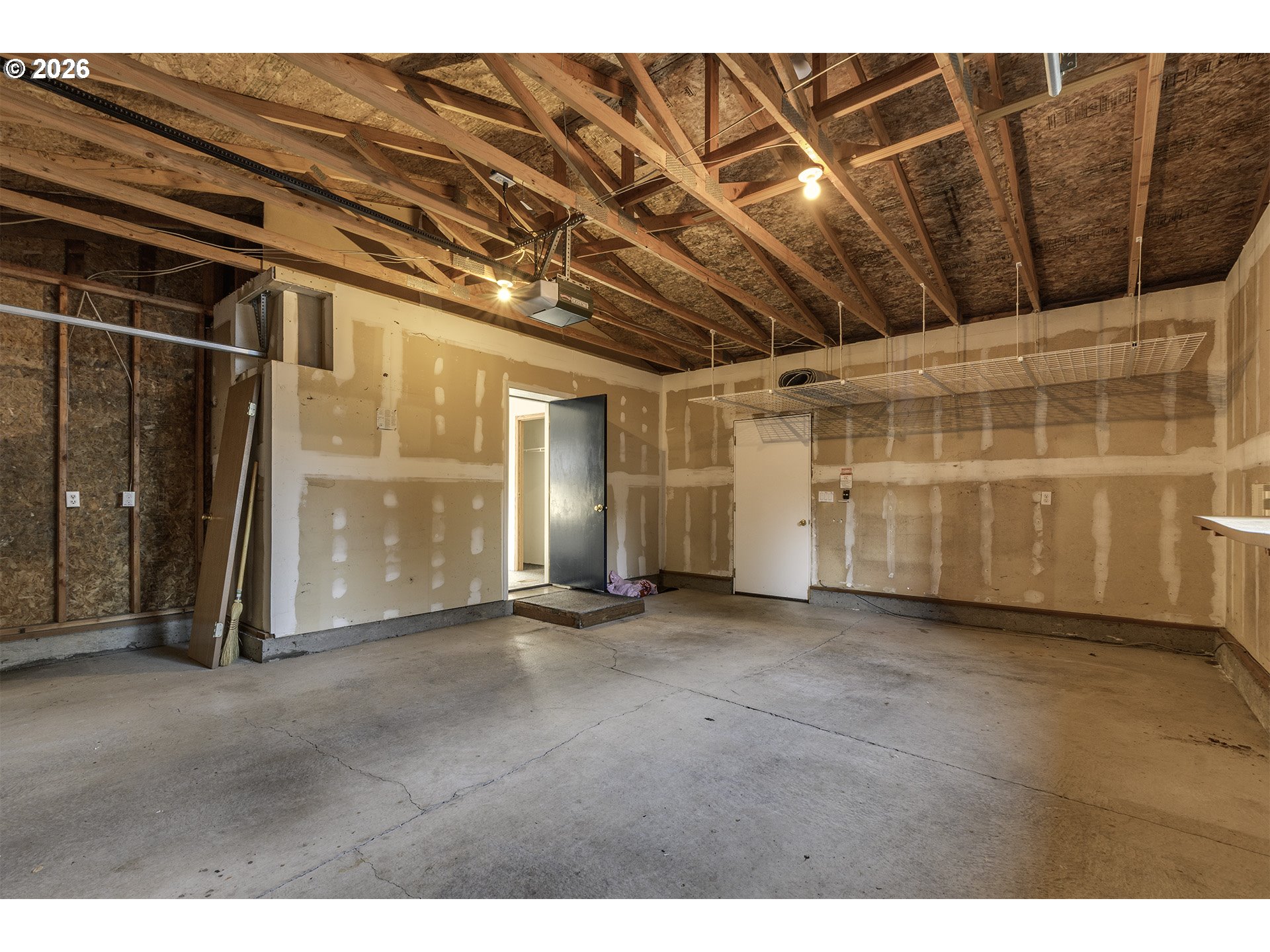 5385 Southwest 167th Avenue Beaverton, OR 97007 - Photo 21 of 29 a view of an empty room