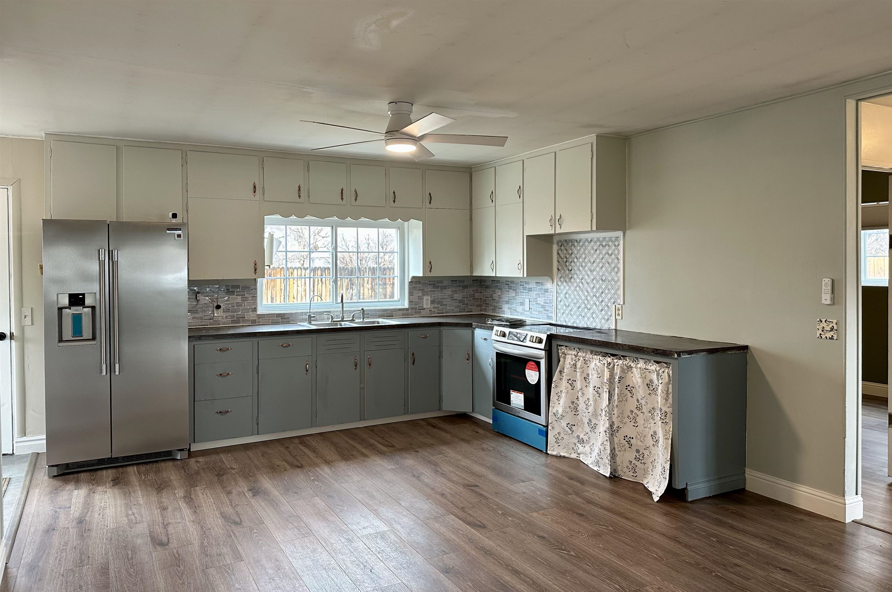 109 Boxelder Street Dixon, WY 82323 - Photo 9 of 17