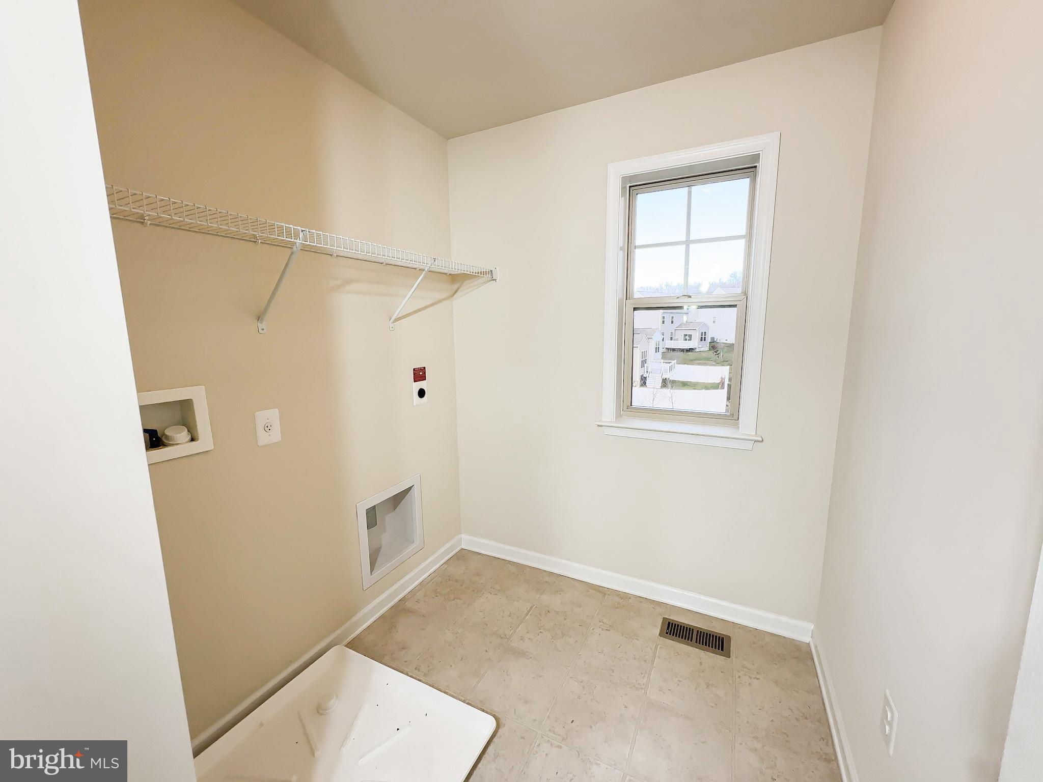 10202 Galaxy View Lane Lanham, MD 20706 - Photo 34 of 67