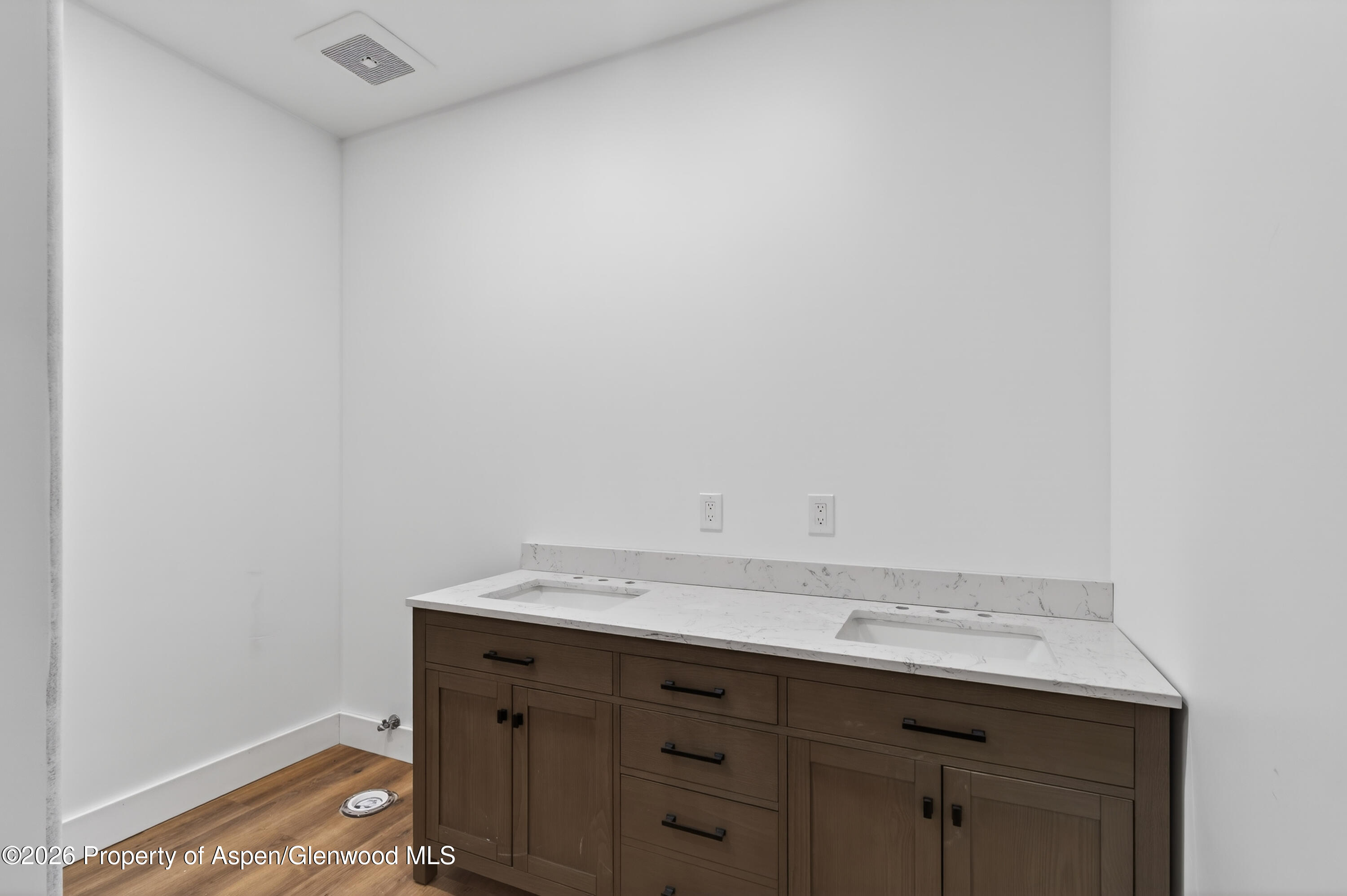 353 Roan Court Silt, CO 81652 - Photo 11 of 23 image-9