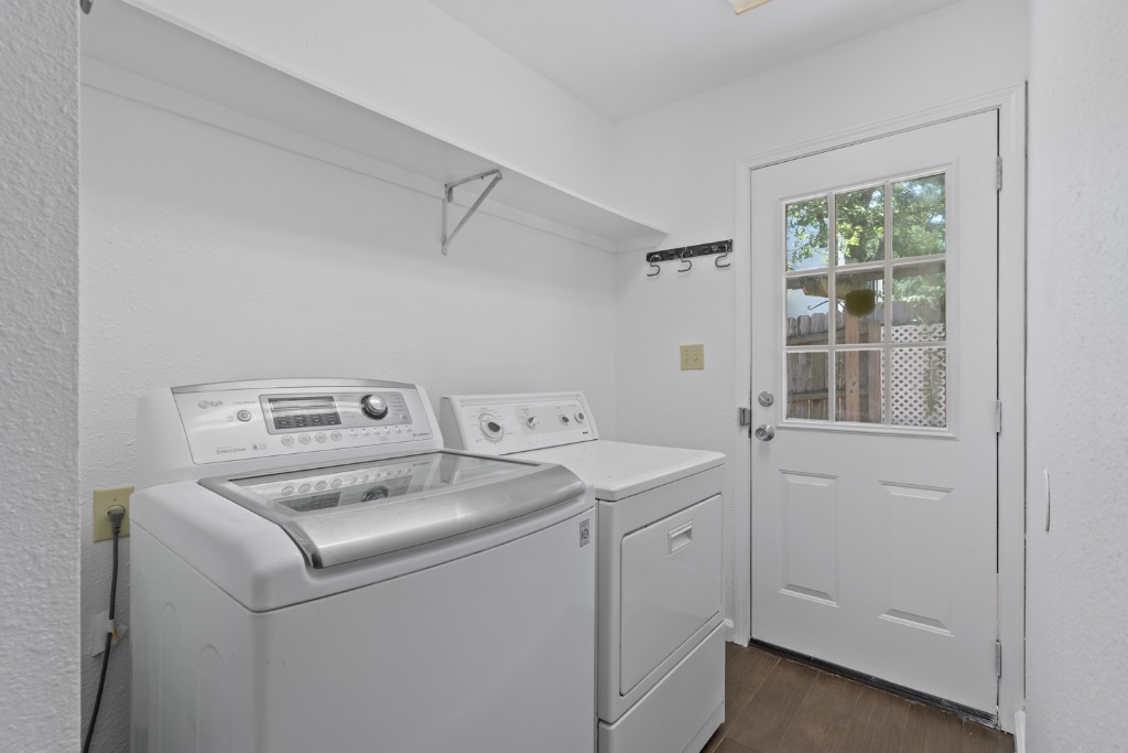 1211 Delano Street Austin, TX 78721 - Photo 11 of 30