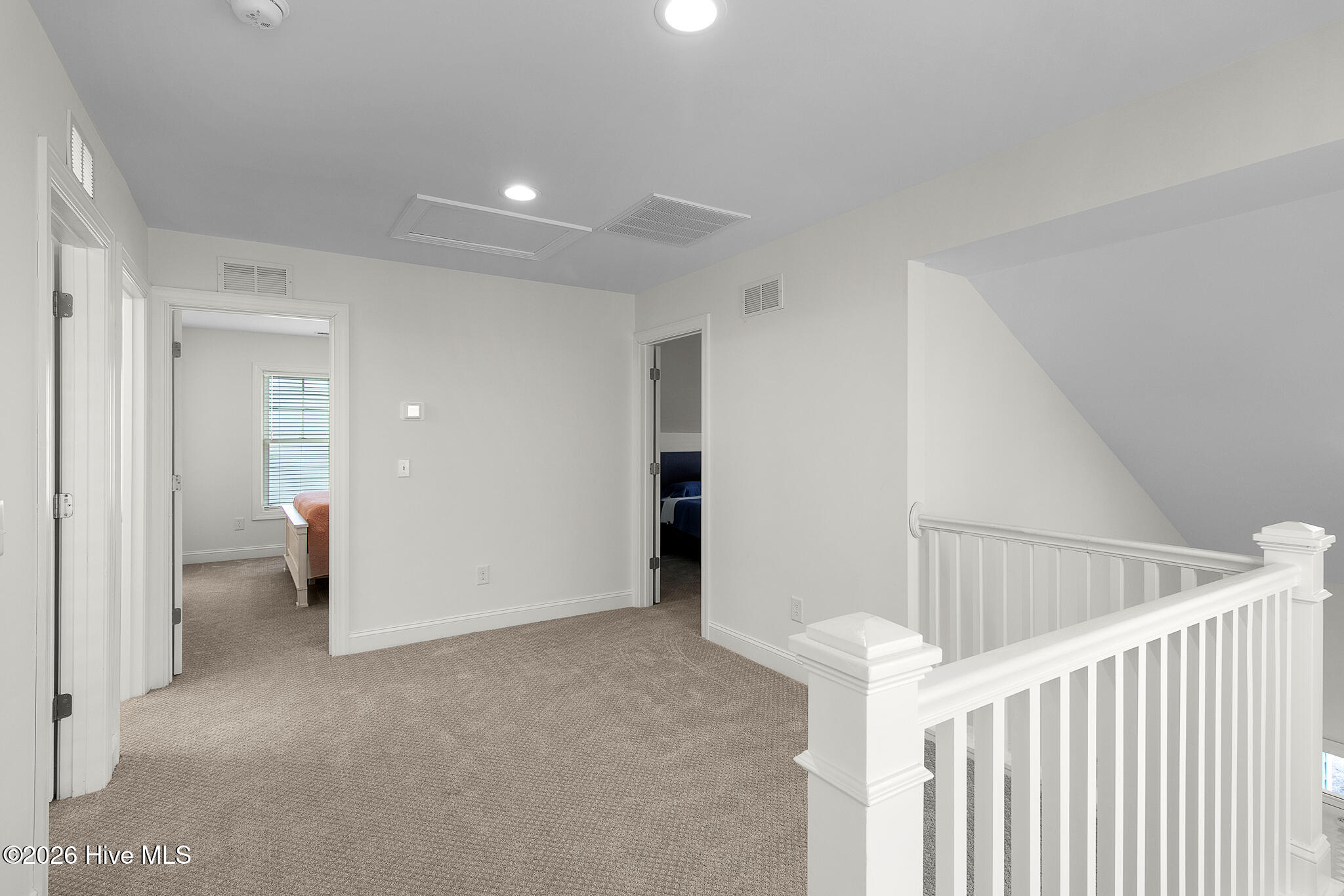 134 Freedom Park Road Beaufort, NC 28516 - Photo 33 of 45 Open Loft Landing