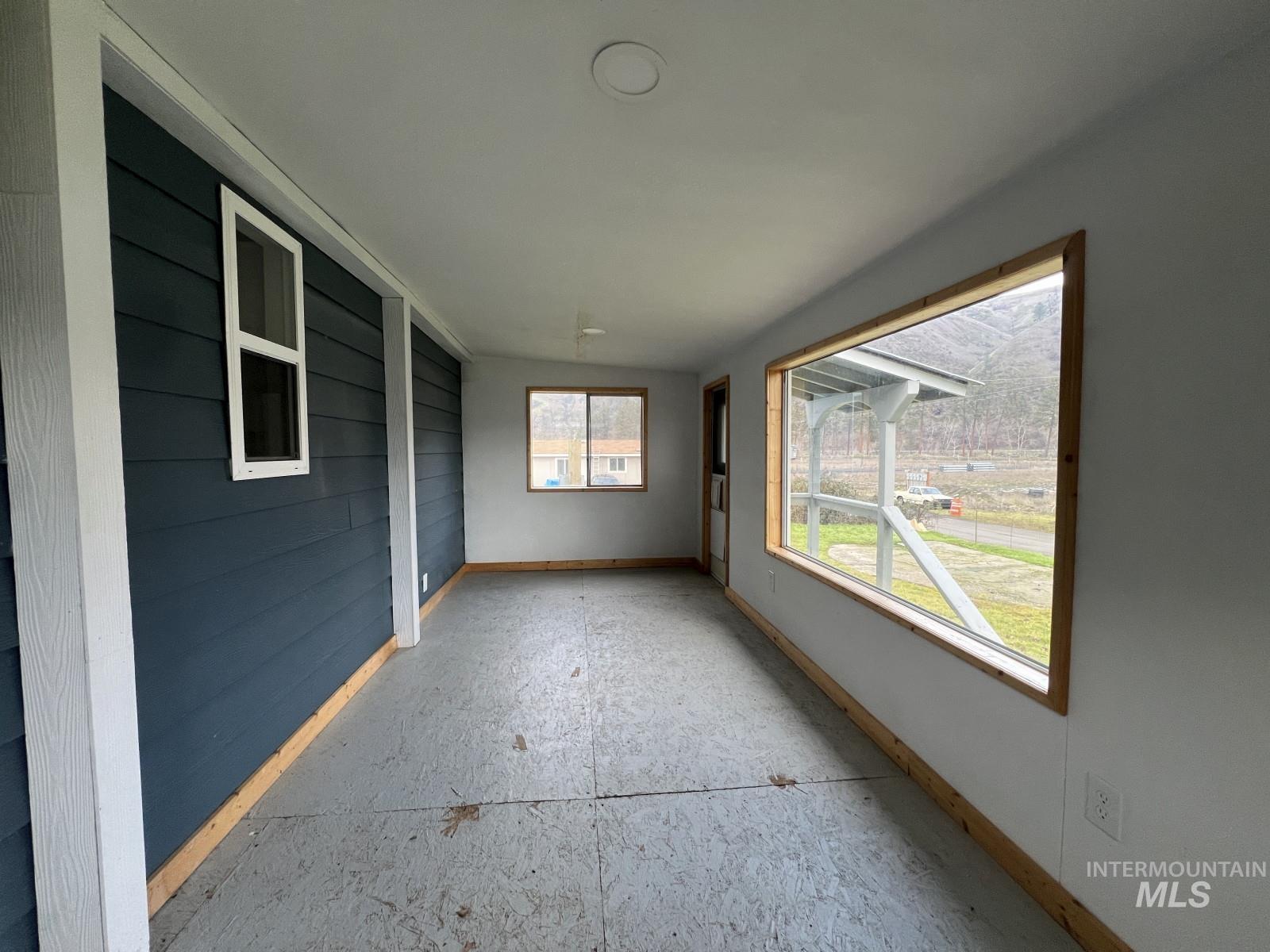 614 Pine Avenue Kooskia, ID 83539 - Photo 18 of 27 View of unfurnished sunroom