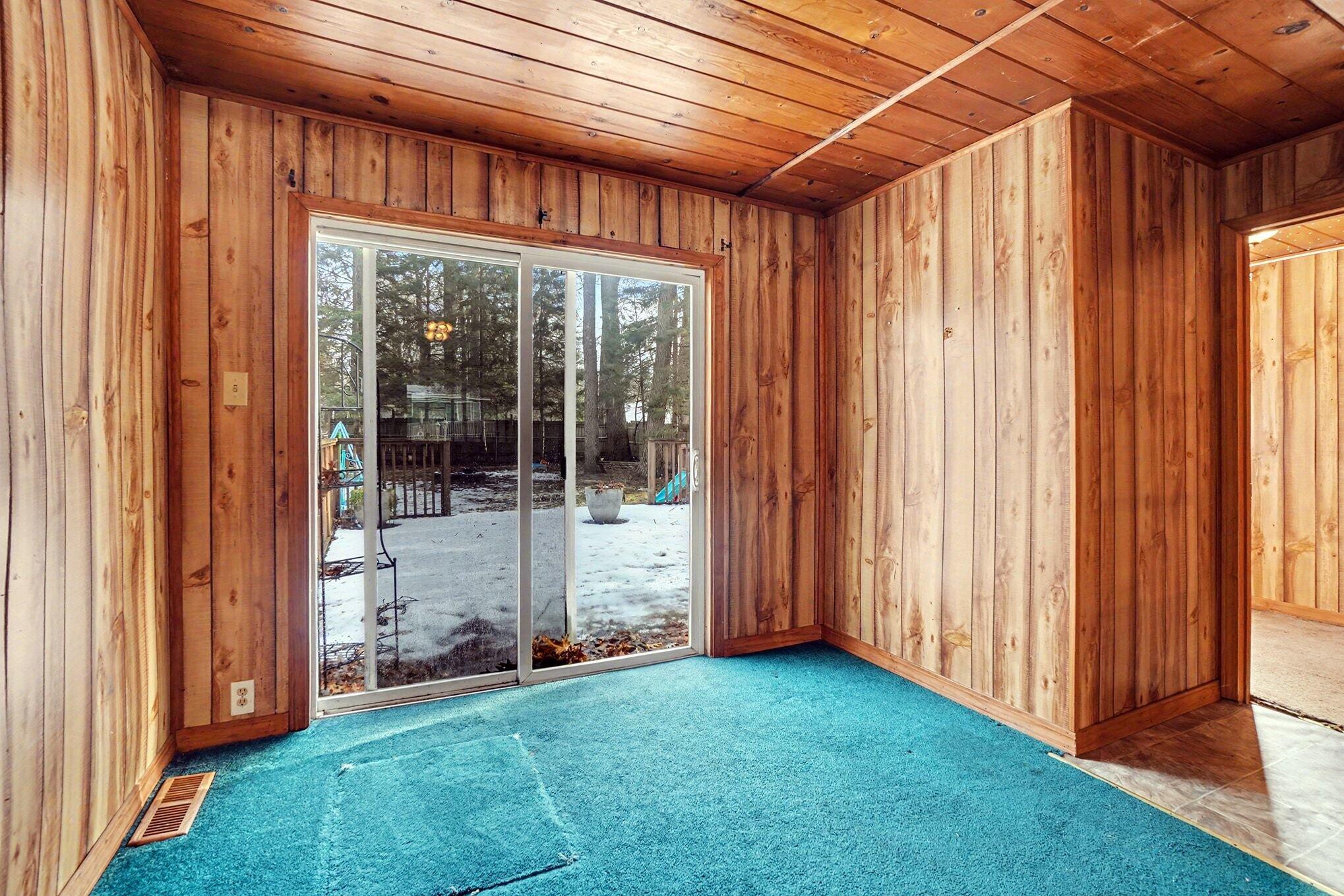 1504 Sunview Street Muskegon, MI 49445 - Photo 17 of 27 014_file_3774