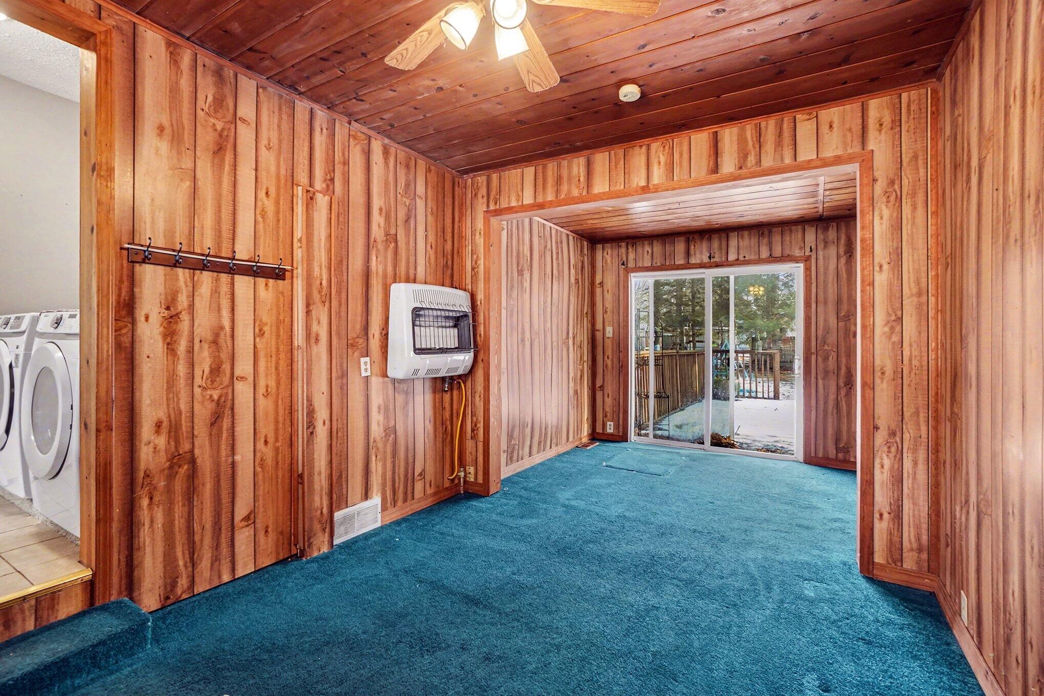 1504 Sunview Street Muskegon, MI 49445 - Photo 20 of 27 011_file_7758