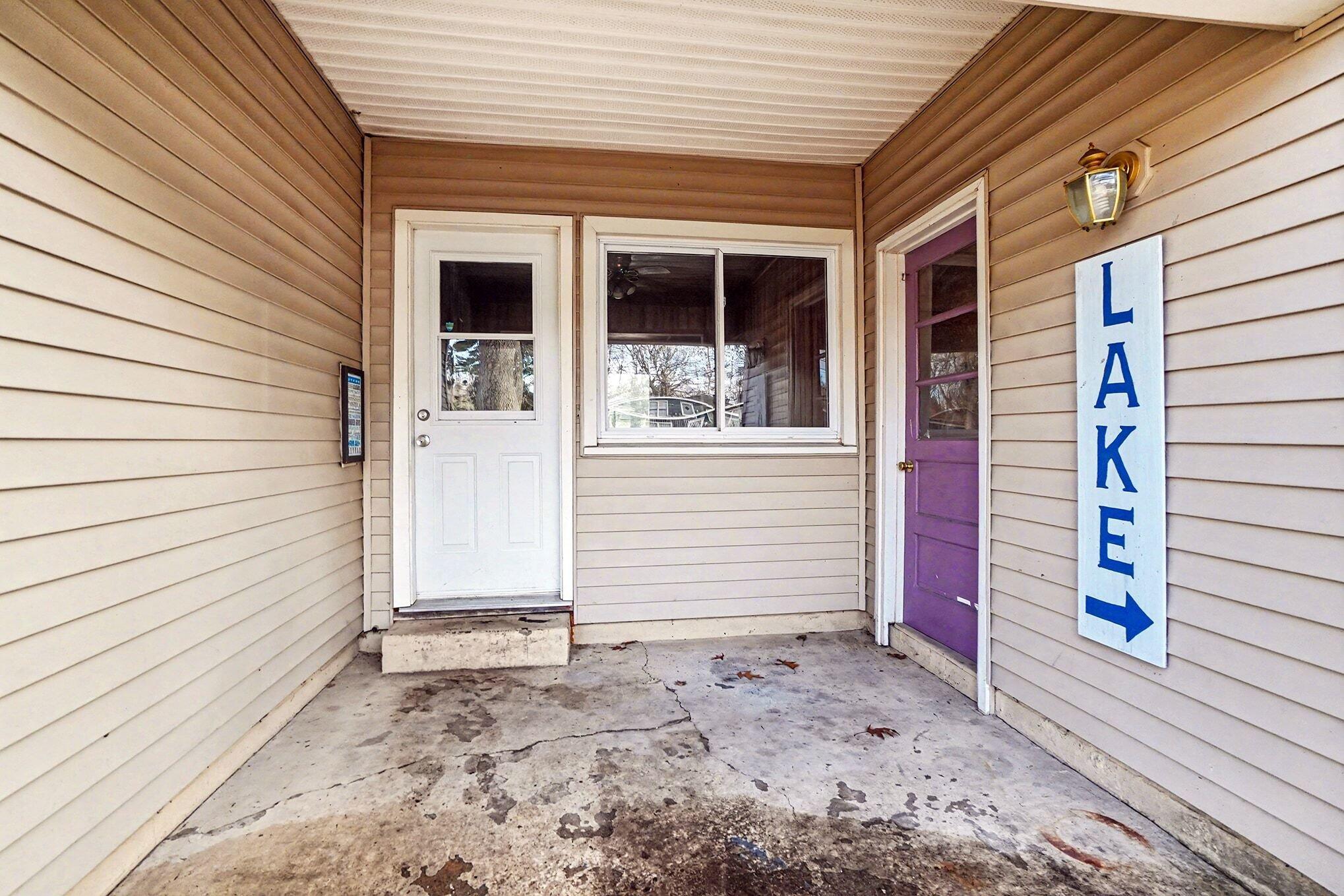 1504 Sunview Street Muskegon, MI 49445 - Photo 4 of 27 002_file_2109