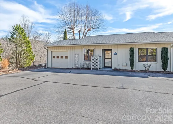 front view of house with yard