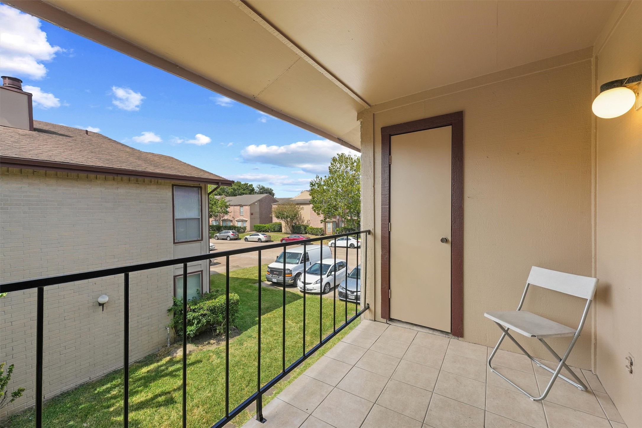 9221 Imogene Street, Unit 9221 Houston, TX 77036 - Photo 15 of 19 a view of balcony