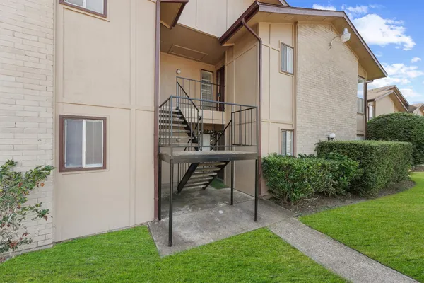 $1,200 | 9221 Imogene Street, Unit 9221, Houston, TX 77036