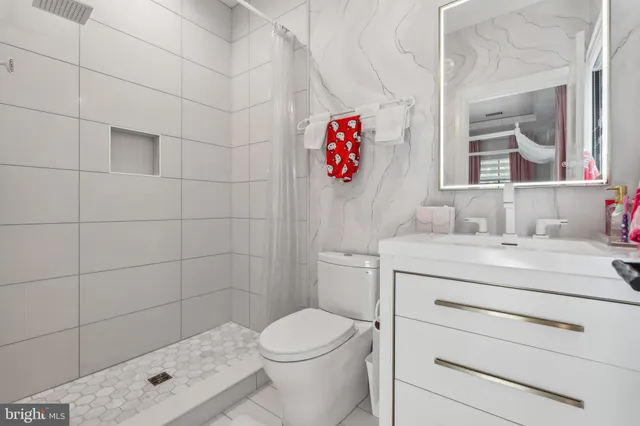 $2,549,000 | 6025 Avon Drive, Bethesda, MD 20814