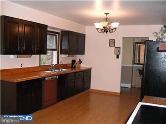 346 Thompson Mill Road Upper Makefield, PA 18938 - Photo 4 of 8