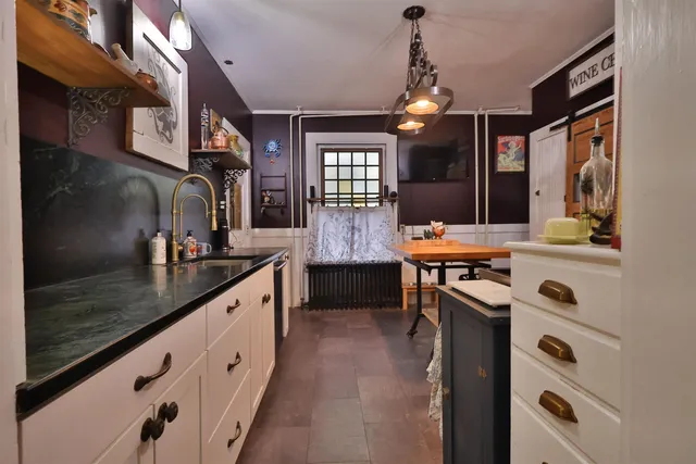 $365,000 | 85 Myrtle Street, Claremont, NH 03743